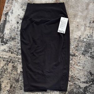 Lululemon Nulu Slim- Fit skirt